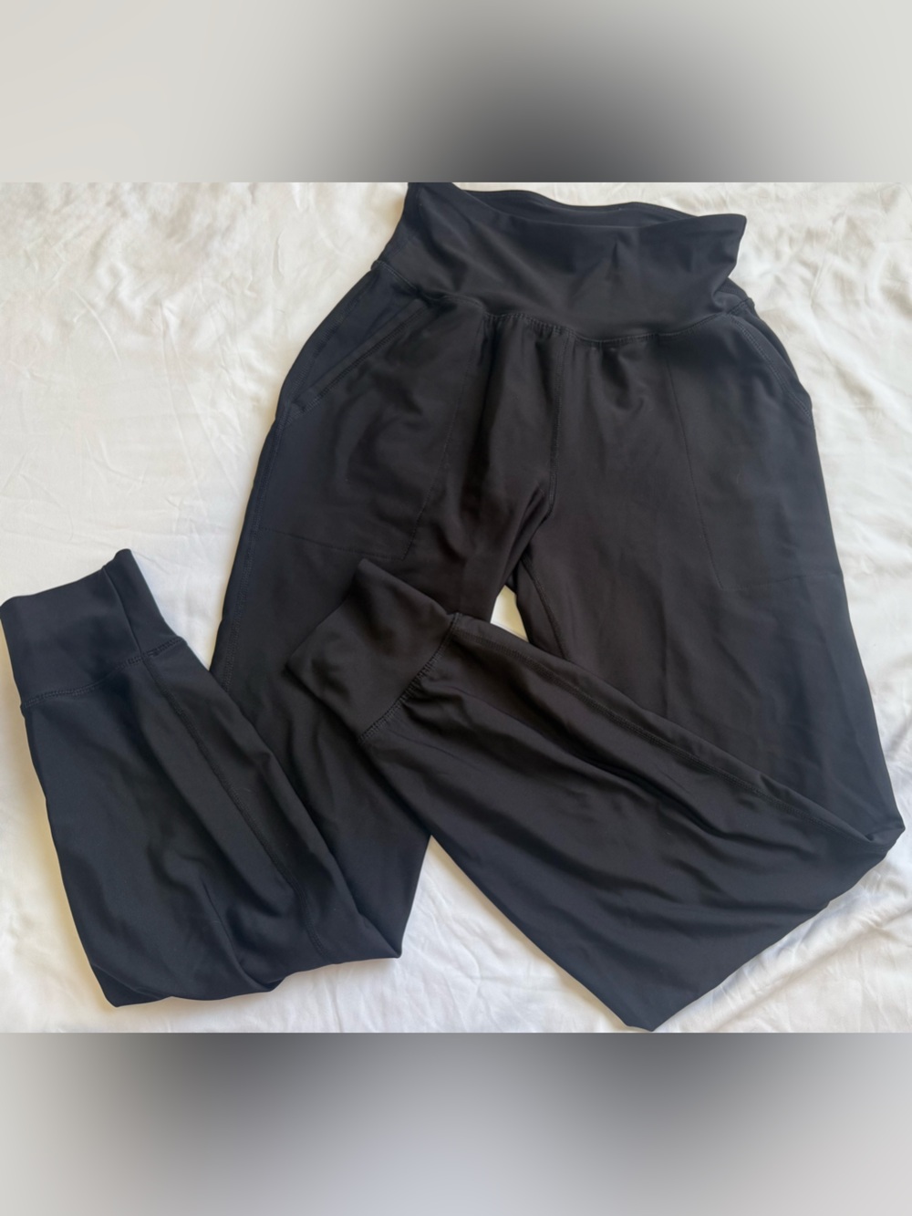 Old Navy High-Waisted PowerSoft Pocket Joggers - Picture 3 of 6